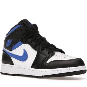 SOLD‼️Jordan Kids' Air Jordan 1 Mid